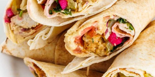 Shish-Tawook-Pita-with-Hummus